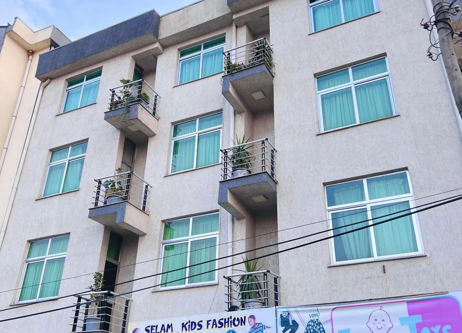 Cmc Luxury Apartment Addis Ababa